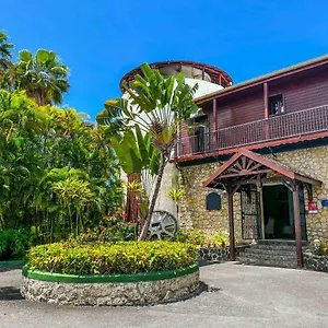 De La Vieille Tour Hotel